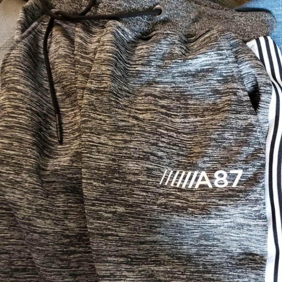 Aeropostale gray black stripe jog pants L - Picture 4 of 4